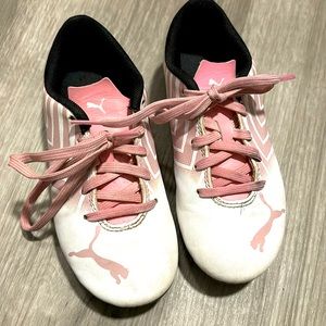 Puma soccer shoes sz 12